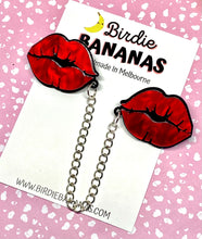 Load image into Gallery viewer, Red Lips Sweater Clips