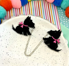 Load image into Gallery viewer, Scottie Dog Sweater Clips