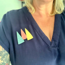 Load image into Gallery viewer, Pastel Christmas Tree Brooch