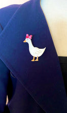 Load image into Gallery viewer, Pretty little Goose Brooch