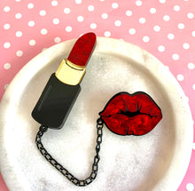 Load image into Gallery viewer, Lipstick Double Brooch