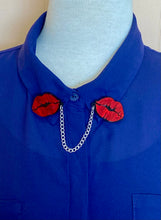 Load image into Gallery viewer, Red Lips Sweater Clips
