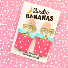 Load image into Gallery viewer, Festive Christmas Present Earrings