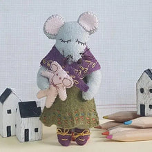 Load image into Gallery viewer, Little Miss Mouse Felt Craft Mini Kit