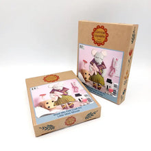Load image into Gallery viewer, Little Miss Mouse Felt Craft Mini Kit