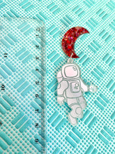 Load image into Gallery viewer, Astronaut Space Earrings
