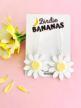Load image into Gallery viewer, Daisy Dangle Earrings