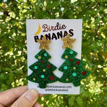 Load image into Gallery viewer, Green Glitter Christmas Tree Earrings
