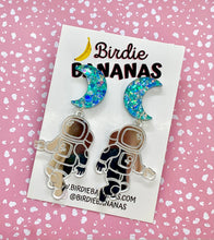 Load image into Gallery viewer, astronaut and moon space earrings