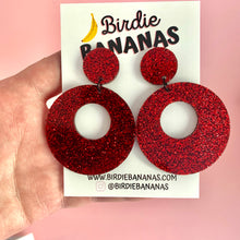 Load image into Gallery viewer, Deep Red Glitter Round Hoop Earrings