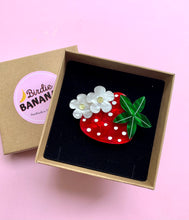 Load image into Gallery viewer, Strawberry Flower Brooch
