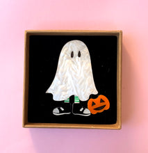 Load image into Gallery viewer, halloween ghost brooch