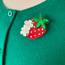 Load image into Gallery viewer, Strawberry Flower Brooch