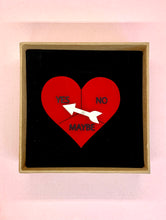 Load image into Gallery viewer, rickabilly valentine heart brooch