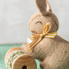 Load image into Gallery viewer, Bunnies Felt Craft Kit
