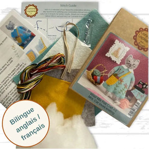 Mrs Cat Loves Knitting Felt Craft Mini Kit
