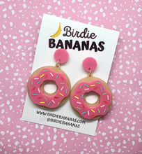 Load image into Gallery viewer, simpsons pink donut earrings
