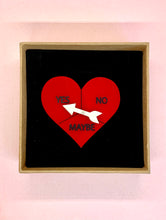 Load image into Gallery viewer, rickabilly valentine heart brooch
